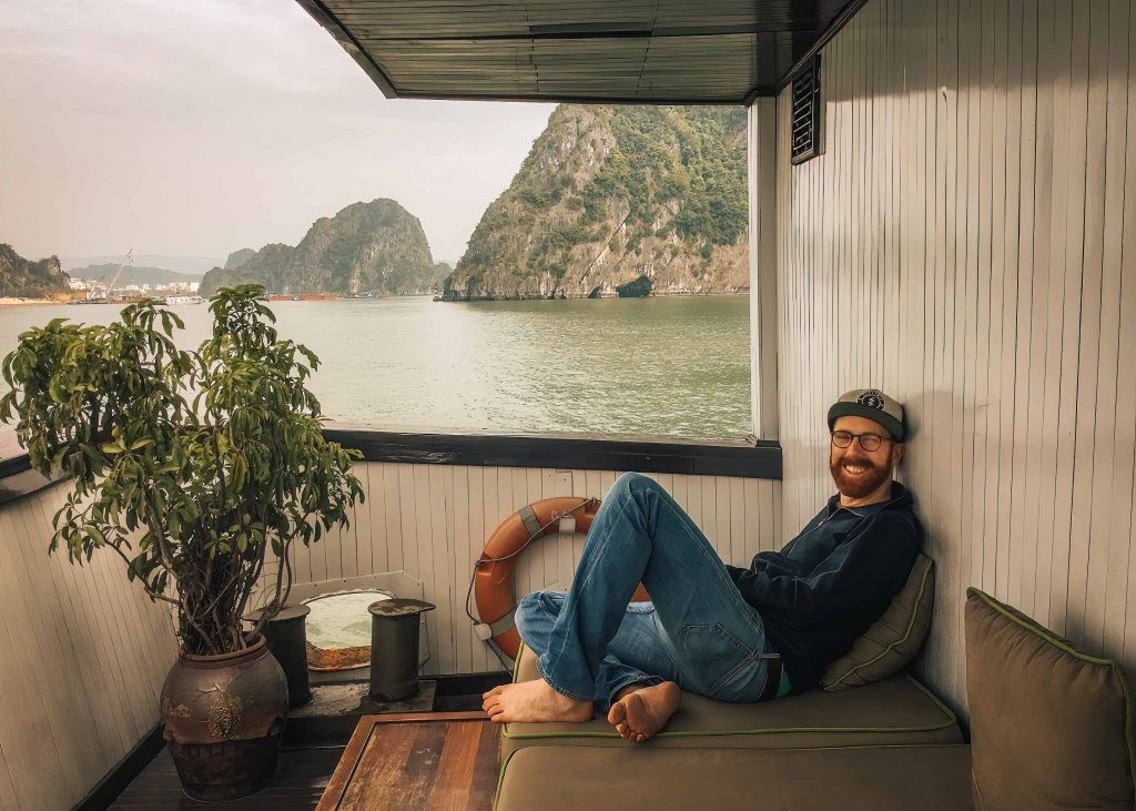 Private balcony connected to the suite cabin of the Treasure Junk cruise in Halong Bay - Vietnam